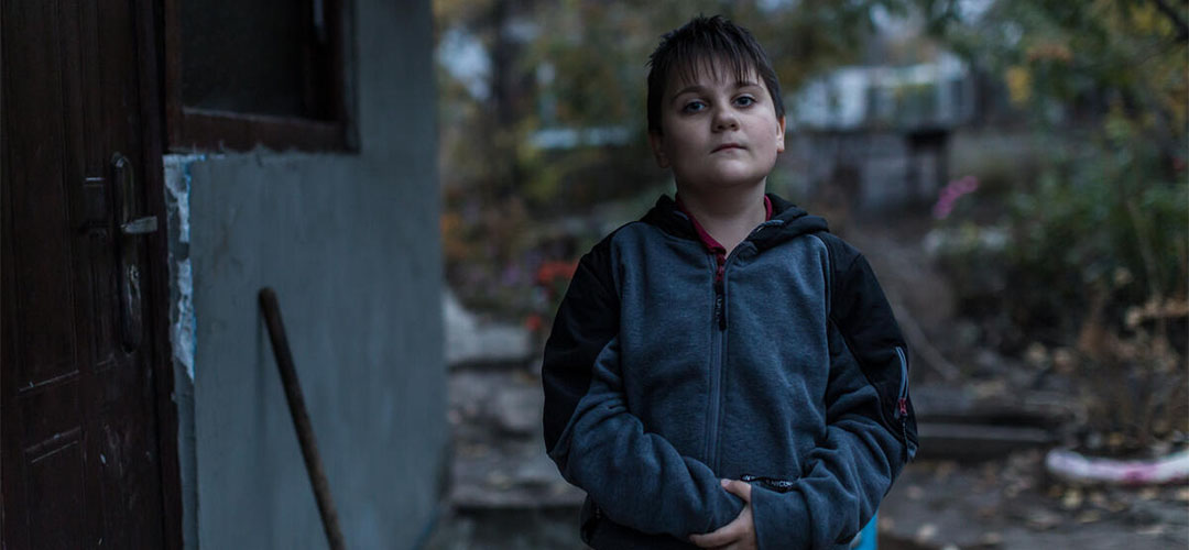 Oleksander* und seine Familie leben im Konfliktgebiet im Osten der Ukraine. © Oksana Parafeniuk / Save the Children 