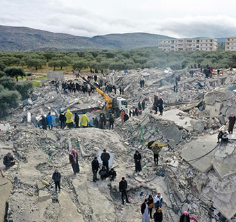 Suche nach Erdbeben-Überlebenden in Syrien © OMAR HAJ KADOUR/AFP via Getty Images