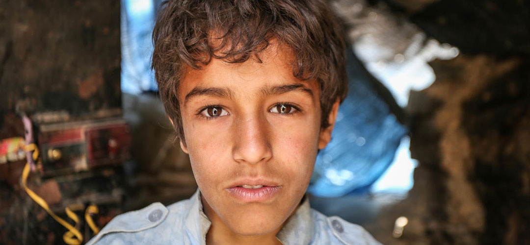 Ali, Junge aus Syrien, muss arbeiten und kann nicht zur Schule gehen