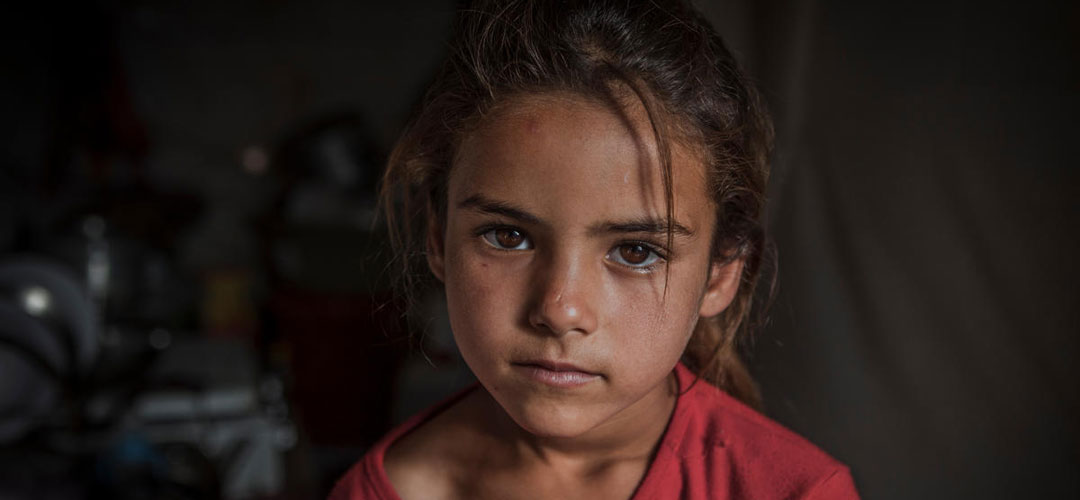 Arwa, syrisches Mädchen, leidet unter dem Krieg in Syrien