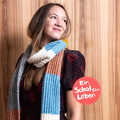 Sophie Hunger trägt den Schal fürs Leben und unterstützt die Spendenaktion als Botschafterin 2020